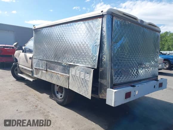 1992 Chevrolet Silverado 3500 с VIN 1GCGC34K4NE205379, выставлен на аукционе IAAI как лот 42309517 с пробегом 245 405 миль миль и . История ставок и продаж доступна на DreamBid. Изображение 3.