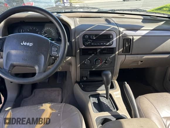 2004 Jeep Grand Cherokee Laredo z VIN 1J4GX48N24C436753, wystawiony jako Copart lot #88142905 z przebiegiem 114 022 mil mil oraz Czysty tytuł • Clean title. Historia ofert i sprzedaży dostępna na DreamBid. Obrazek 9.