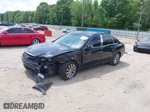 2007 Hyundai Azera SE z VIN KMHFC46F27A233768, wystawiony jako IAAI lot #42137357 z przebiegiem 224 092 mil mil oraz . Historia ofert i sprzedaży dostępna na DreamBid. Obrazek 2.