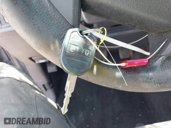 2011 Ford F-150 XLT z VIN 1FTFW1ET2BFC27398, wystawiony jako IAAI lot #43106954 z przebiegiem 191 159 mil mil oraz . Historia ofert i sprzedaży dostępna na DreamBid. Obrazek 11.