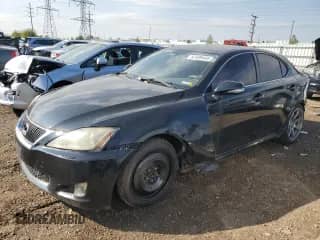 2010 Lexus IS 250 z VIN JTHCF5C20A5039101, wystawiony jako Copart lot #82509445 z przebiegiem 193 411 mil mil oraz Czysty tytuł • Clean title. Historia ofert i sprzedaży dostępna na DreamBid. Obrazek 1.