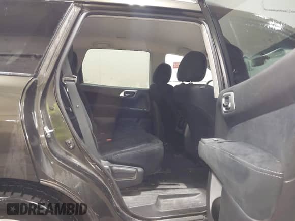 2015 Nissan Pathfinder SL z VIN 5N1AR2MM3FC650012, wystawiony jako IAAI lot #42402958 z przebiegiem 118 329 mil mil oraz . Historia ofert i sprzedaży dostępna na DreamBid. Obrazek 8.