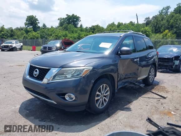 2013 Nissan Pathfinder SV with VIN 5N1AR2MN1DC613739, listed as a IAAI auction lot 42903211 with 160,972 mi miles and . Bid and sale history available at DreamBid. Image 17.