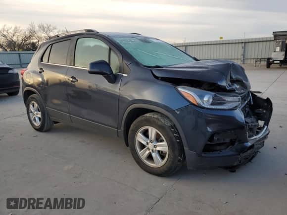 2019 Chevrolet Trax LT with VIN 3GNCJLSB8KL208392, listed as a Copart auction lot 88898655 with 99,670 mi miles and Salvage title. Bid and sale history available at DreamBid. Image 4.