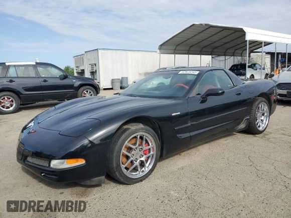2001 Chevrolet Corvette Z06 with VIN 1G1YY12S915120117, listed as a Copart auction lot 52923245 with 64,528 mi miles and Clean title. Bid and sale history available at DreamBid. Image 1.
