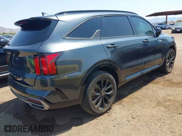 2022 Kia Sorento SX z VIN 5XYRK4LF7NG111364, wystawiony jako IAAI lot #42737840 z przebiegiem 61 638 mil mil oraz . Historia ofert i sprzedaży dostępna na DreamBid. Obrazek 4.