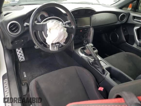 2016 Scion FR-S с VIN JF1ZNAA12G8707947, выставлен на аукционе Copart как лот 68261565 с пробегом 95 722 миль миль и Списание • Salvage title. История ставок и продаж доступна на DreamBid. Изображение 8.