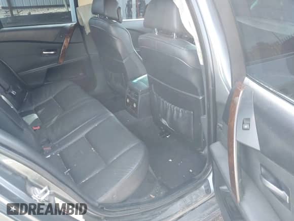 2007 BMW 5 Series 550i с VIN WBANB53537CP08107, выставлен на аукционе IAAI как лот 38914724 с пробегом 160 133 миль миль и . История ставок и продаж доступна на DreamBid. Изображение 8.