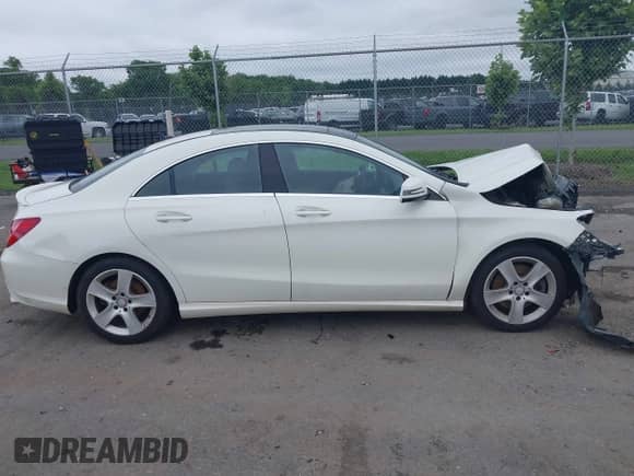 2016 Mercedes-Benz CLA 250 with VIN WDDSJ4GB3GN389742, listed as a IAAI auction lot 42509146 with 153,610 mi miles and . Bid and sale history available at DreamBid. Image 13.
