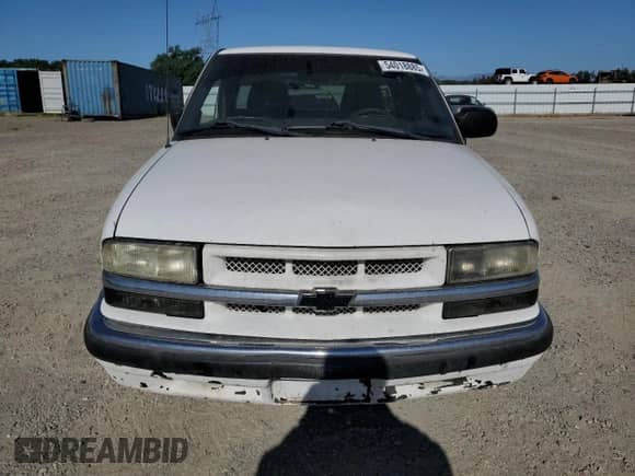 1999 Chevrolet S-10 LS с VIN 1GCCS1945XK121320, выставлен на аукционе Copart как лот 54018885 с пробегом 270 144 миль миль и Списание • Salvage title. История ставок и продаж доступна на DreamBid. Изображение 5.