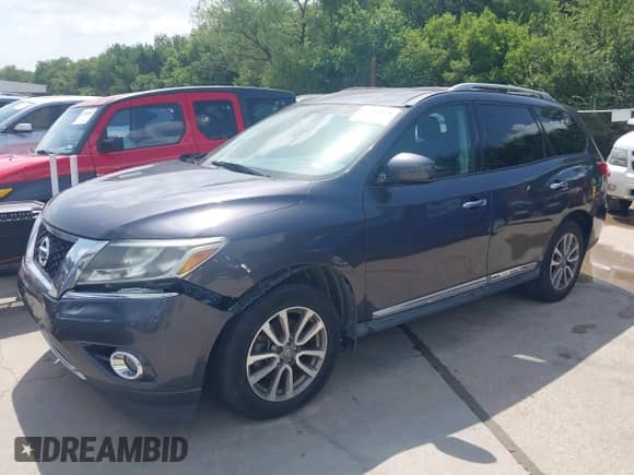 2013 Nissan Pathfinder SV with VIN 5N1AR2MN2DC684349, listed as a IAAI auction lot 42522175 with 194,067 mi miles and . Bid and sale history available at DreamBid. Image 2.