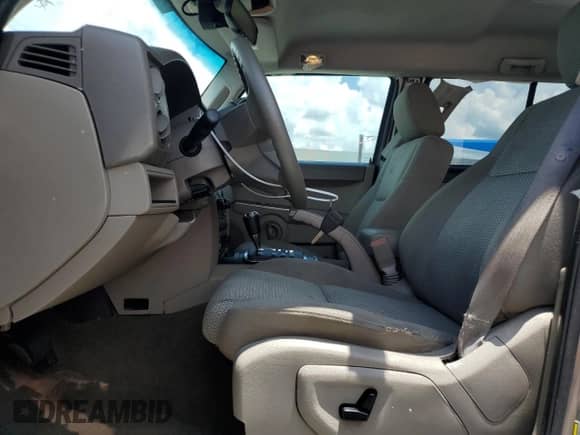 2006 Jeep Commander with VIN 1J8HH48K36C199621, listed as a Copart auction lot 61419785 with Not provided miles and Salvage title. Bid and sale history available at DreamBid. Image 7.