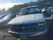 1995 Chevrolet Silverado 2500 с VIN 1GCFC24KXSZ235027, выставлен на аукционе IAAI как лот 41618945 с пробегом 263 798 миль миль и . История ставок и продаж доступна на DreamBid. Изображение 12.