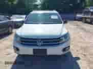 2017 Volkswagen Tiguan Sport с VIN WVGUV7AX2HW509048, выставлен на аукционе IAAI как лот 42781032 с пробегом 91 546 миль миль и . История ставок и продаж доступна на DreamBid. Изображение 12.