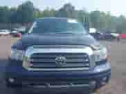 2007 Toyota Tundra Limited z VIN 5TFBV58167X018217, wystawiony jako IAAI lot #42897016 z przebiegiem 125 849 mil mil oraz . Historia ofert i sprzedaży dostępna na DreamBid. Obrazek 12.
