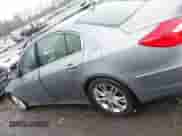 2014 Hyundai Genesis 3.8L с VIN KMHGC4DD1EU260025, выставлен на аукционе IAAI как лот 41419107 с пробегом 87 374 миль миль и . История ставок и продаж доступна на DreamBid. Изображение 14.