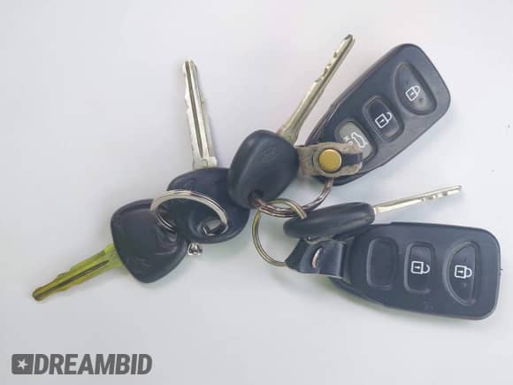 2014 Hyundai Elantra SE with VIN KMHDH4AE9EU218770, listed as a IAAI auction lot 43331408 with 117,725 mi miles and . Bid and sale history available at DreamBid. Image 11.