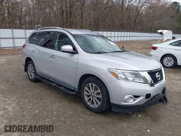2013 Nissan Pathfinder Platinum with VIN 5N1AR2MN9DC689838, listed as a IAAI auction lot 41733483 with 118,502 mi miles and . Bid and sale history available at DreamBid. Image 1.