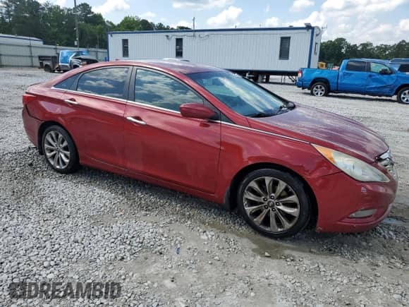 2012 Hyundai Sonata SE z VIN 5NPEC4AC9CH391654, wystawiony jako Copart lot #56288655 z przebiegiem 307 490 mil mil oraz Szkoda całkowita • Salvage title. Historia ofert i sprzedaży dostępna na DreamBid. Obrazek 4.