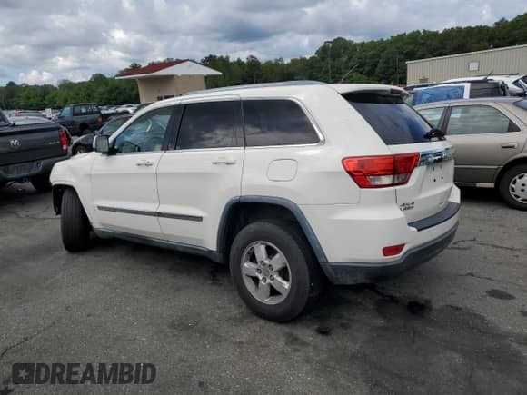 2011 Jeep Grand Cherokee Laredo with VIN 1J4RR4GG1BC576179, listed as a Copart auction lot 70903405 with Not provided miles and Salvage title. Bid and sale history available at DreamBid. Image 2.