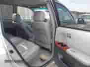 2006 Toyota Highlander Limited z VIN JTEDW21A760015845, wystawiony jako IAAI lot #43556874 z przebiegiem 211 286 mil mil oraz . Historia ofert i sprzedaży dostępna na DreamBid. Obrazek 8.