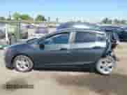 2018 Chevrolet Cruze LT z VIN 3G1BE6SM8JS592408, wystawiony jako IAAI lot #43309942 z przebiegiem 79 902 mil mil oraz . Historia ofert i sprzedaży dostępna na DreamBid. Obrazek 14.