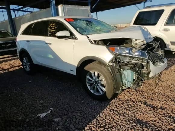 2020 Kia Sorento LX с VIN 5XYPGDA36LG689017, выставлен на аукционе Copart как лот 54097405 с пробегом 31 512 миль миль и Списание • Salvage title. История ставок и продаж доступна на DreamBid. Изображение 15.