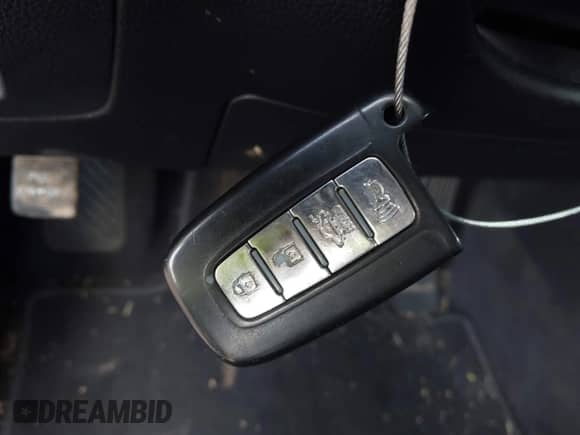 2013 Hyundai Azera с VIN KMHFH4JG8DA320717, выставлен на аукционе IAAI как лот 42942822 с пробегом 182 179 миль миль и . История ставок и продаж доступна на DreamBid. Изображение 11.