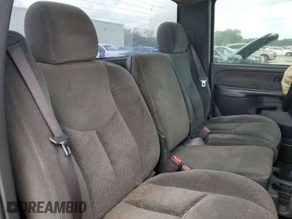 2003 Chevrolet Silverado 1500 LS с VIN 1GCEC14T93Z236170, выставлен на аукционе Copart как лот 81931875 с пробегом 255 154 миль миль и Списание • Salvage title. История ставок и продаж доступна на DreamBid. Изображение 10.