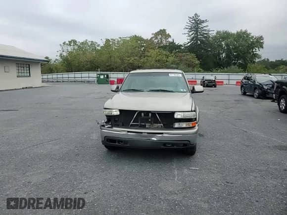 2001 Chevrolet Suburban LT with VIN 1GNFK16T81J240413, listed as a Copart auction lot 81702385 with Not provided miles and Salvage title. Bid and sale history available at DreamBid. Image 14.
