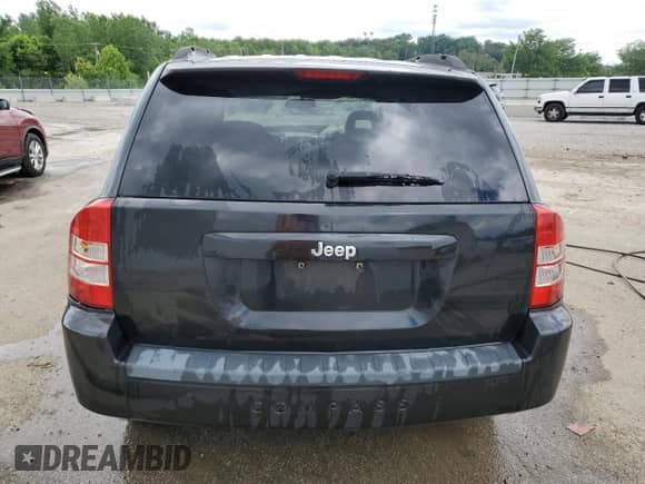 2008 Jeep Compass Sport с VIN 1J8FT470X8D573998, выставлен на аукционе Copart как лот 57999315 с пробегом Не указан миль и На запчасти • Non repairable. История ставок и продаж доступна на DreamBid. Изображение 6.