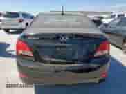 2017 Hyundai Accent SE z VIN KMHCT4AE6HU353879, wystawiony jako Copart lot #86433135 z przebiegiem 122 307 mil mil oraz Nie do naprawy • Non repairable. Historia ofert i sprzedaży dostępna na DreamBid. Obrazek 6.