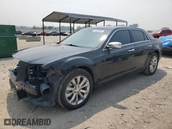 2017 Chrysler 300 C с VIN 2C3CCAKG2HH565642, выставлен на аукционе Copart как лот 67432625 с пробегом 127 405 миль миль и Списание • Salvage title. История ставок и продаж доступна на DreamBid. Изображение 1.