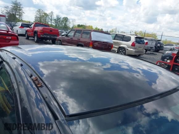 2008 Volvo S60 2.5T с VIN YV1RH592382686756, выставлен на аукционе IAAI как лот 42129235 с пробегом 165 704 миль миль и . История ставок и продаж доступна на DreamBid. Изображение 6.