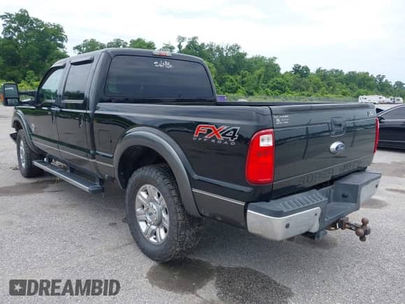 2016 Ford F-250 Lariat z VIN 1FT7W2BT3GEB66672, wystawiony jako IAAI lot #42201673 z przebiegiem 131 572 mil mil oraz . Historia ofert i sprzedaży dostępna na DreamBid. Obrazek 3.