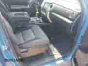 2020 Toyota Tundra SR5 с VIN 5TFEY5F11LX259264, выставлен на аукционе IAAI как лот 42925013 с пробегом 76 318 миль миль и . История ставок и продаж доступна на DreamBid. Изображение 5.