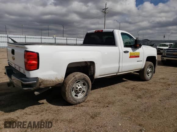 2017 Chevrolet Silverado 2500HD Work Truck z VIN 1GC0CUEGXHZ281705, wystawiony jako Copart lot #53397584 z przebiegiem 225 918 mil mil oraz Szkoda całkowita • Salvage title. Historia ofert i sprzedaży dostępna na DreamBid. Obrazek 3.