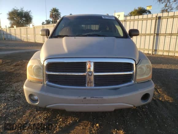 2004 Dodge Durango Limited with VIN 1D4HD58D74F175069, listed as a Copart auction lot 80772994 with 252,097 mi miles and Clean title. Bid and sale history available at DreamBid. Image 5.