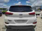2018 Hyundai Tucson SE с VIN KM8J23A48JU726065, выставлен на аукционе Copart как лот 68317455 с пробегом 94 522 миль миль и Списание • Salvage title. История ставок и продаж доступна на DreamBid. Изображение 6.