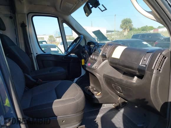 2018 Ram ProMaster Cargo с VIN 3C6TRVDG8JE161333, выставлен на аукционе IAAI как лот 43531331 с пробегом 144 697 миль миль и . История ставок и продаж доступна на DreamBid. Изображение 5.