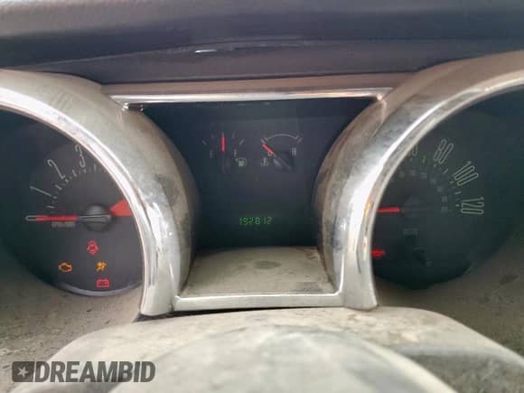 2007 Ford Mustang Deluxe z VIN 1ZVFT80NX75294173, wystawiony jako Copart lot #71257305 z przebiegiem 192 812 mil mil oraz Szkoda całkowita • Salvage title. Historia ofert i sprzedaży dostępna na DreamBid. Obrazek 9.