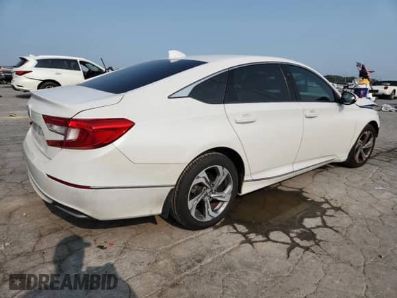 2018 Honda Accord EX z VIN 1HGCV1F44JA001552, wystawiony jako Copart lot #71678095 z przebiegiem 121 613 mil mil oraz Szkoda całkowita • Salvage title. Historia ofert i sprzedaży dostępna na DreamBid. Obrazek 3.