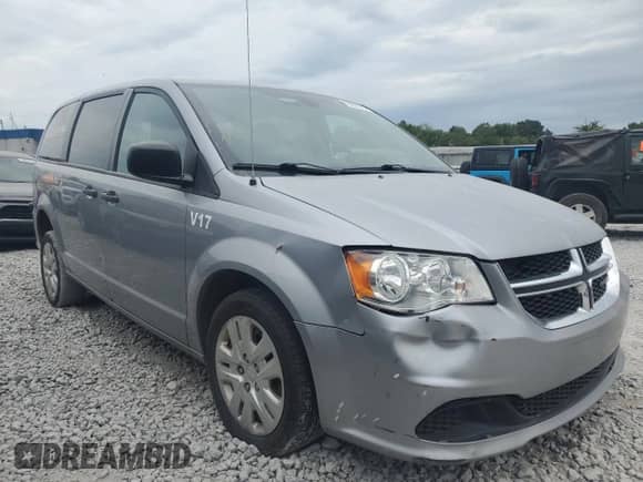2019 Dodge Grand Caravan SE with VIN 2C4RDGBG3KR726636, listed as a Copart auction lot 70851315 with 170,882 mi miles and Clean title. Bid and sale history available at DreamBid. Image 4.
