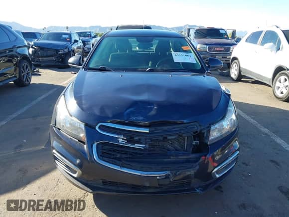 2015 Chevrolet Cruze LT z VIN 1G1PC5SB9F7107445, wystawiony jako IAAI lot #43551061 z przebiegiem 93 555 mil mil oraz . Historia ofert i sprzedaży dostępna na DreamBid. Obrazek 6.