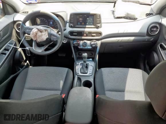 2021 Hyundai Kona SEL with VIN KM8K22AA9MU640305, listed as a Copart auction lot 69599765 with 31,962 mi miles and Salvage title. Bid and sale history available at DreamBid. Image 8.