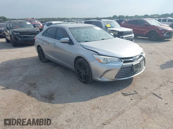 2017 Toyota Camry Hybrid LE z VIN 4T1BD1FK0HU222078, wystawiony jako IAAI lot #43065553 z przebiegiem 141 297 mil mil oraz . Historia ofert i sprzedaży dostępna na DreamBid. Obrazek 1.