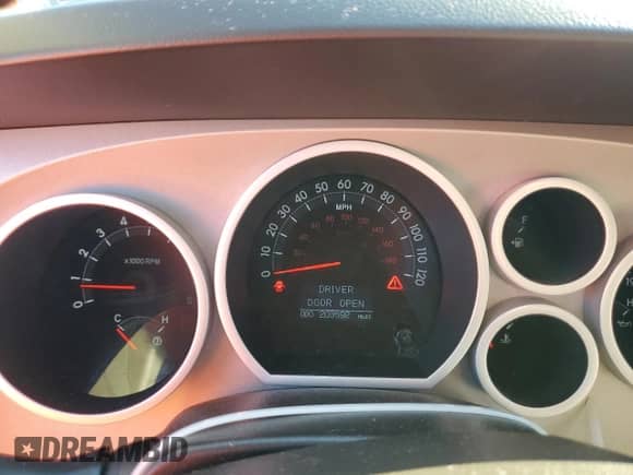 2007 Toyota Tundra Limited с VIN 5TBBV581X7S465079, выставлен на аукционе Copart как лот 80245355 с пробегом 203 592 миль миль и Списание • Salvage title. История ставок и продаж доступна на DreamBid. Изображение 9.