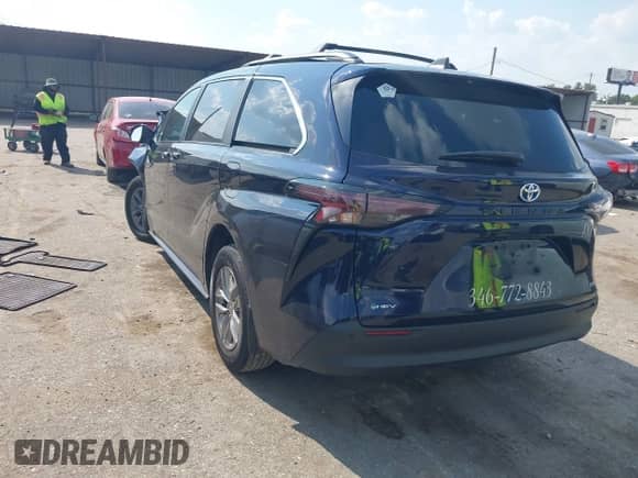 2025 Toyota Sienna XLE z VIN 5TDJRKEC5SS230691, wystawiony jako IAAI lot #43186267 z przebiegiem 46 112 mil mil oraz . Historia ofert i sprzedaży dostępna na DreamBid. Obrazek 3.