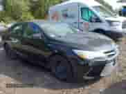 2016 Toyota Camry LE z VIN 4T1BD1FK7GU188333, wystawiony jako IAAI lot #43300091 z przebiegiem 305 952 mil mil oraz . Historia ofert i sprzedaży dostępna na DreamBid. Obrazek 1.