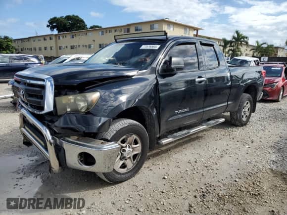 2012 Toyota Tundra z VIN 5TFRU5F13CX026371, wystawiony jako Copart lot #77576564 z przebiegiem 112 512 mil mil oraz Szkoda całkowita • Salvage title. Historia ofert i sprzedaży dostępna na DreamBid. Obrazek 1.